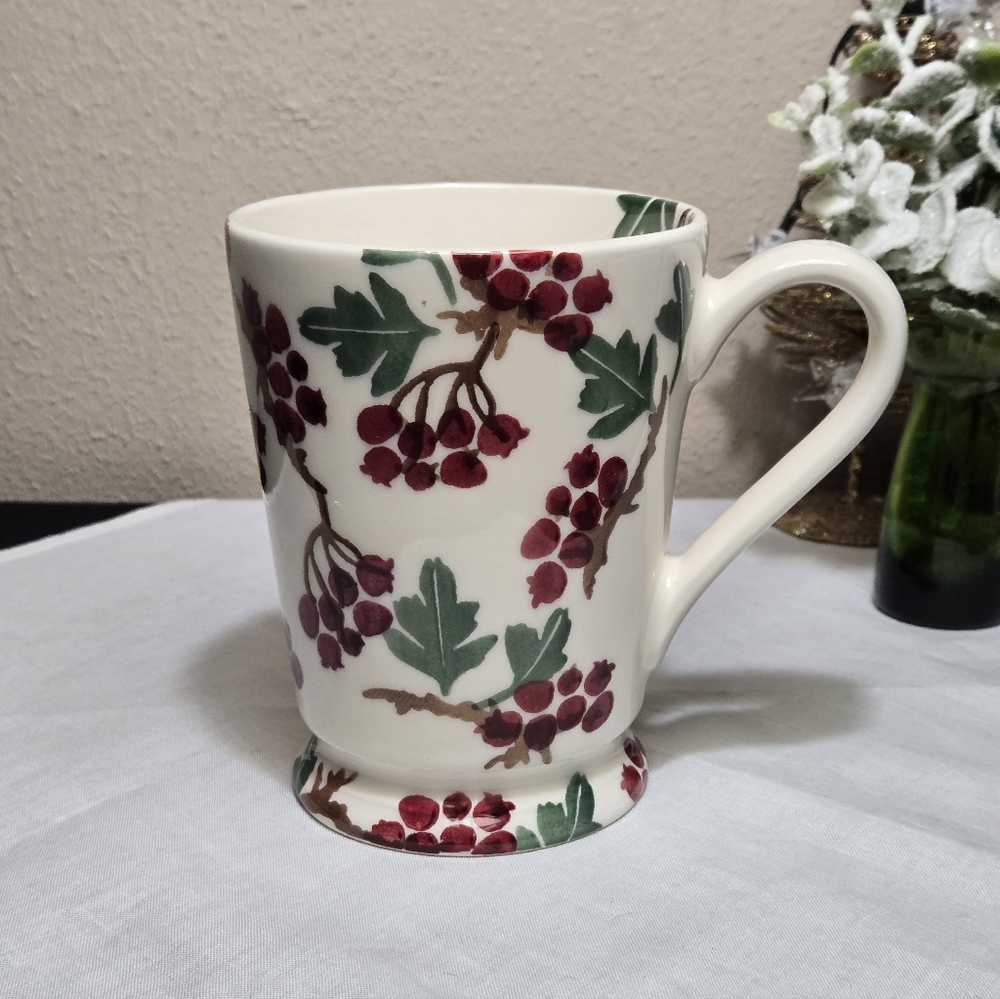 Emma Bridgewater Hawthorn Berries Mug. Made In England.